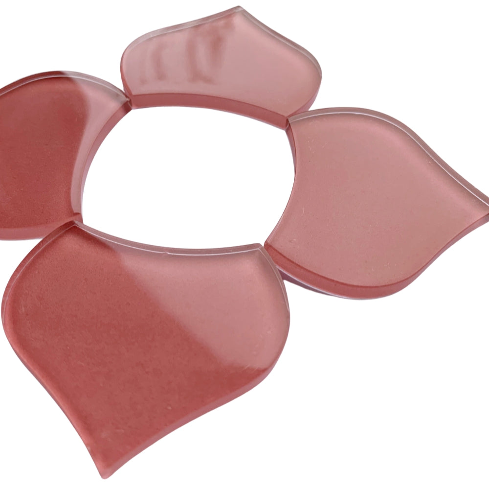 Large Fischcale Rose