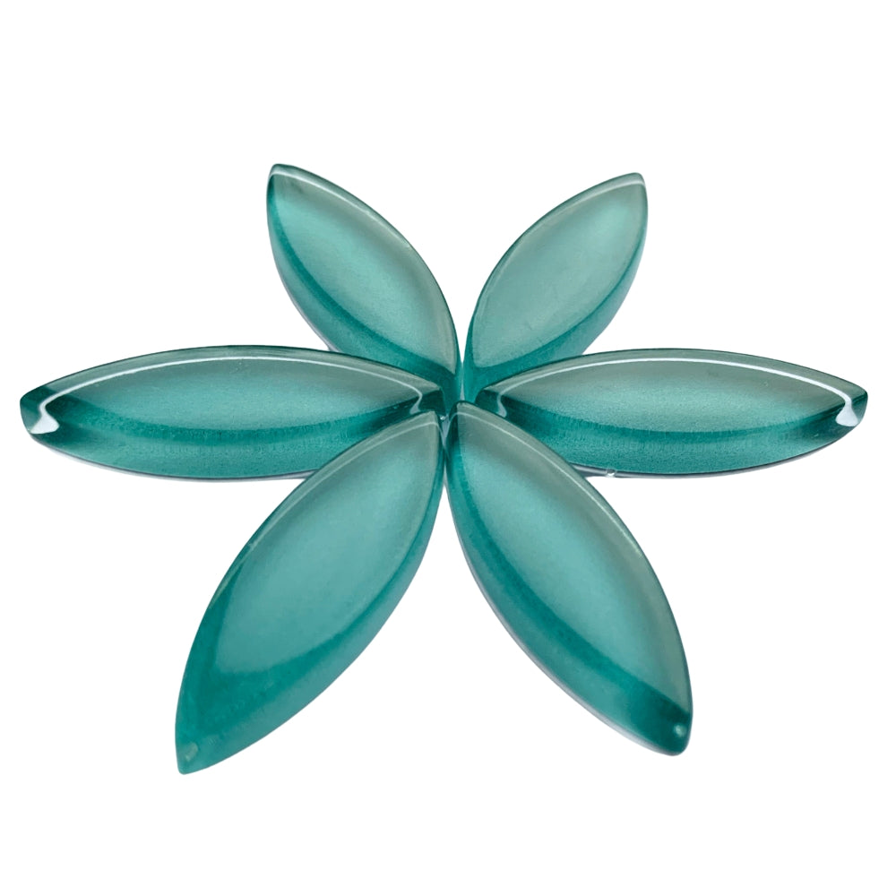 Medium Petals Bright Aqua
