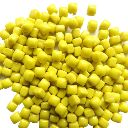 Micro Glass Cubes 4,8mm  Yellow