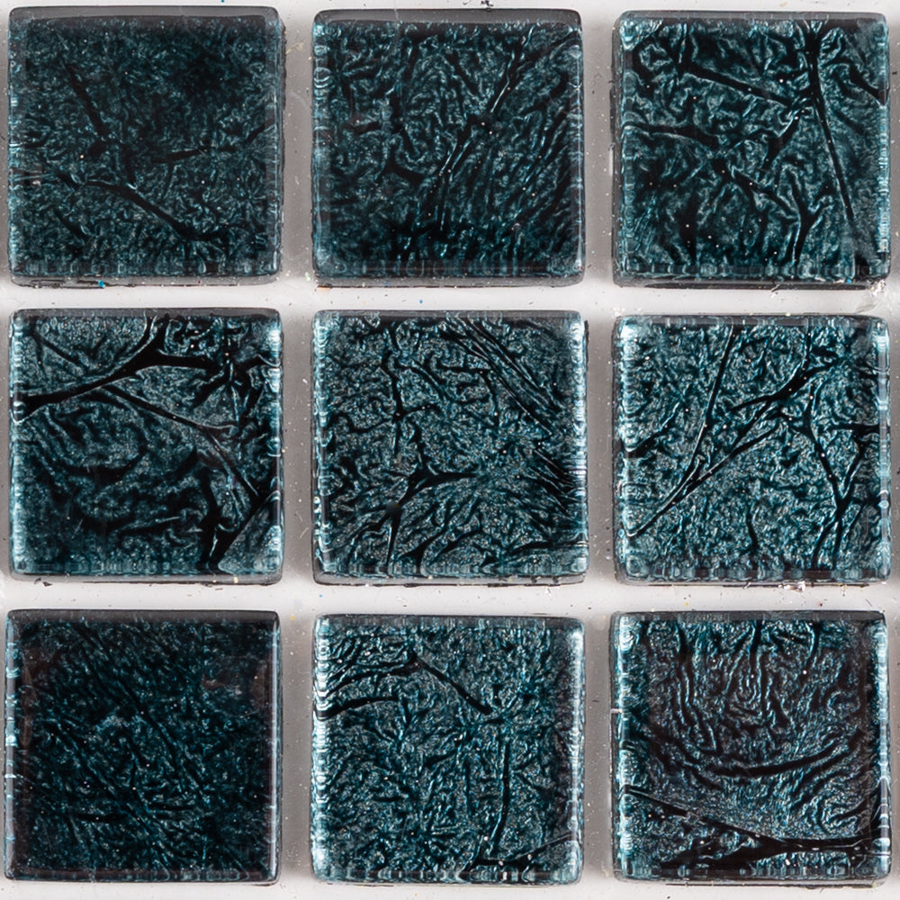 Packshot Mirrored Metallic Tiles– grey – 20mmx20mm