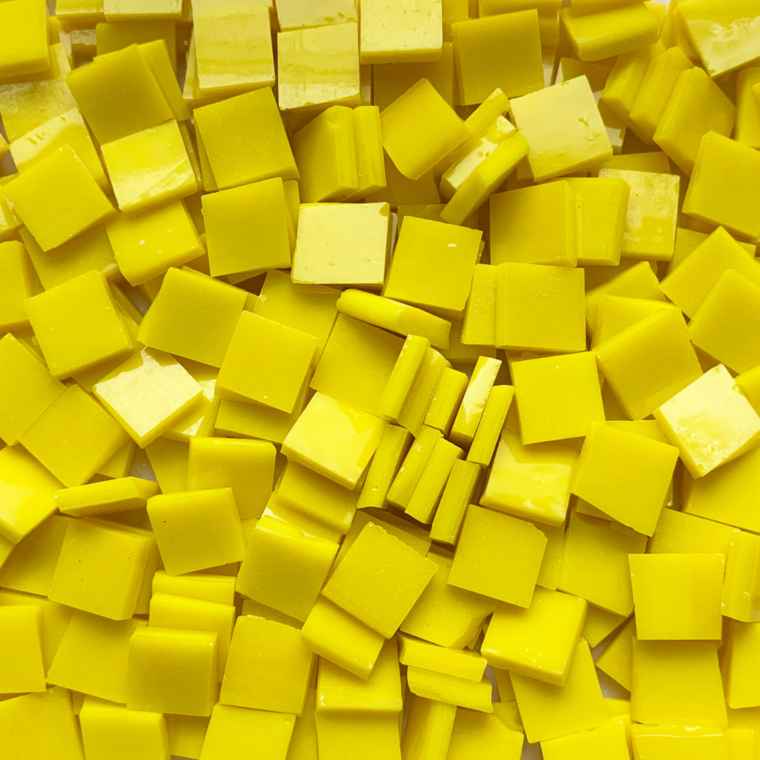 Loose 15 mm Tiffany Glacier glass tiles in Sun Yellow