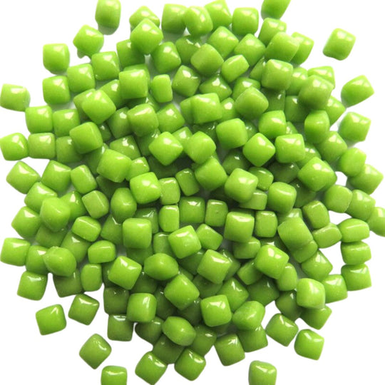 Micro Glass Cubes 4,8mm  New Green