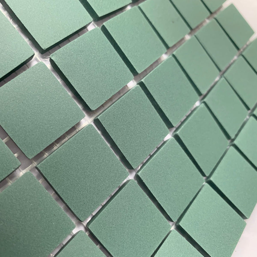 Winckelmans Vert Foncé – matt 20x20 mm mosaic tiles on mesh